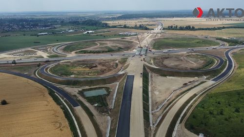 Fotoreportaj: vară constructivă pentru AKTOR pe A0 București Sud Lot 3