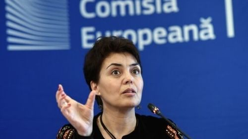 Șefa Reprezentanței Comisiei Europene la București, Angela Cristea: Când vorbim de UE, vorbim de democrație, stat de drept. Procedura pentru art. 7 a fost deschisă împotriva a două state/ Ponta: Pentru șefia CE noi vom vota cu Timmermans