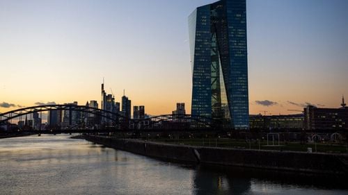 Riscurile care afectează creșterea economică s-au atenuat, afirmă șefa BCE, Christine Lagarde