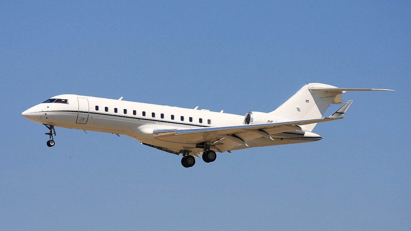 BoardingPass: Președintele Nicușor Dan a plecat în SUA cu un avion închiriat de la Țiriac Air