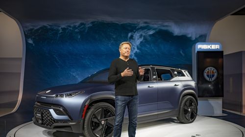 ANALIZĂ Proprietarii de mașini electrice Fisker se chinuie să și le întrețină, după ce compania a intrat în faliment / Avocat: Mașinile Fisker „sunt periculoase”