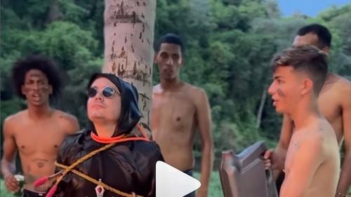 Sandro Castro, nepotul lui Fidel, este influencer / Bere, dansuri, fete și mașini de lux / Reacții: "E simbolul declinului Revoluției” / "Cuba a devenit exact ceea ce Fidel nu și-a dorit niciodată„