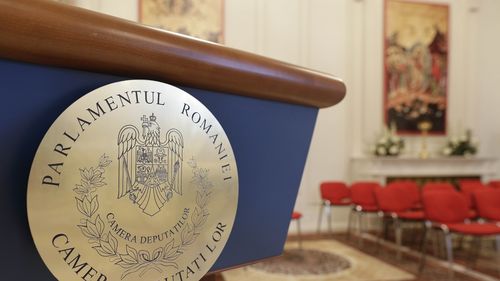 Camera Deputaţilor, convocată luni în a doua sesiune ordinară a acestui an şi ultima din actuala legislatură