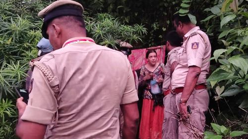 VIDEO Misterul mamei rusoaice și al copiilor săi găsiți într-o peșteră din India