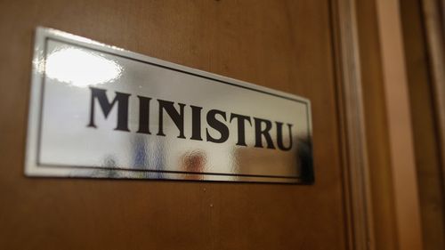 Ministrul Educației, Daniel David, este în concediu de odihnă