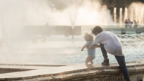 Vremea caldă în următoarele zile, temperaturi până la 23 de grade Celsius