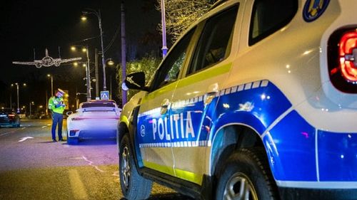 Accident într-o comună din Iași între o mașină și o autospecială blindată dintr-un convoi militar/ Mai multe vehicule militare au fost implicate în accidente în ultimii doi ani