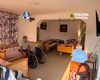 FOTO & VIDEO | Cum arată azilul din Bihor la care a descins DIICOT / Reprezentant DSU: 50 de pacienți duși la spitale. 350 de persoane abandonate de familii și pentru care nu s-au găsit locuri în instituții de stat au ajuns aici. Se caută locuri în care să fie relocate