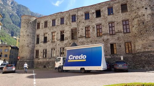 ”Eu cred” / O campanie publicitară misterioasă îi intrigă pe italieni / Religie, partid sau Ucraina sunt principalele ipoteze