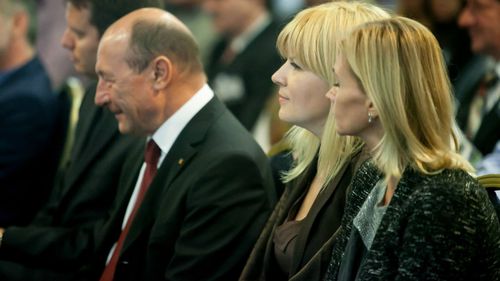 Traian Băsescu, după ce Elena Udrea a fost condamnată definitiv: ”Nu a dus niciun leu acasă. O groază de lichele spun că au dat bani ca să ajungă la mine/ Avem o lege a finanţării campaniilor pe care nimeni nu vrea să o respecte”
