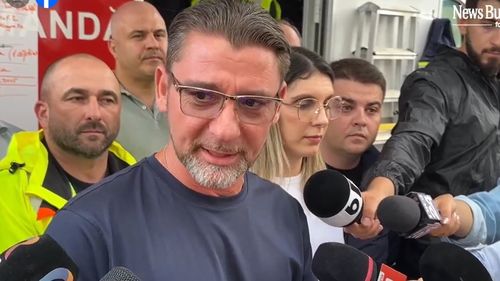 VIDEO Prefectul județului Suceava, apel din zonele inundate către ONG-uri: Avem suficiente produse, nu mai trimiteți mâncare, nu mai avem nevoie de apă, dacă îmi permiteți o glumă, avem suficientă apă încât să mai facem o inundație