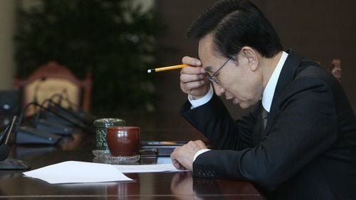 Coreea de Sud: Fostul președinte Lee Myung-bak, încarcerat pentru corupție, a fost grațiat