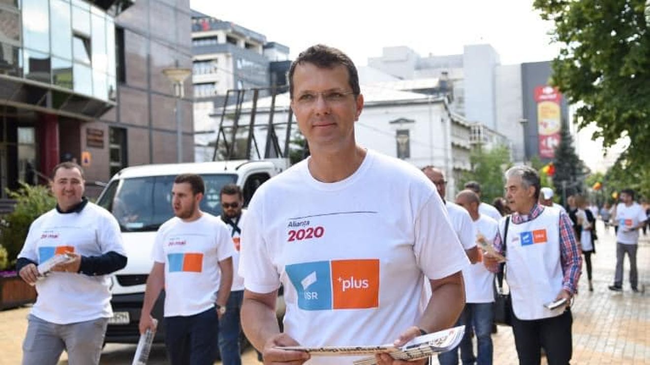 Ionuț Moșteanu (USR PLUS) îi răspunde lui Rareș Bogdan: ”Exclus” să renegociem ministerele dacă se reface coaliția, trebuie doar să plece premierul Cîțu