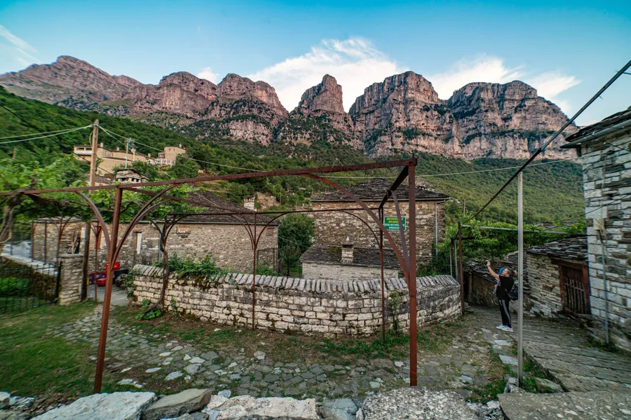 Sat din Zagorohoria, Grecia