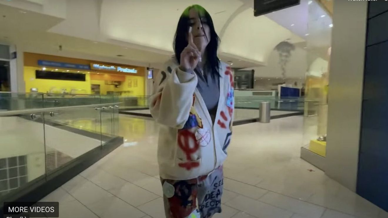 VIDEO Billie Eilish revine la sound-ul electronic cu noua ei piesă, "Therefore I Am" (”Deci exist”), de inspirație filosofică