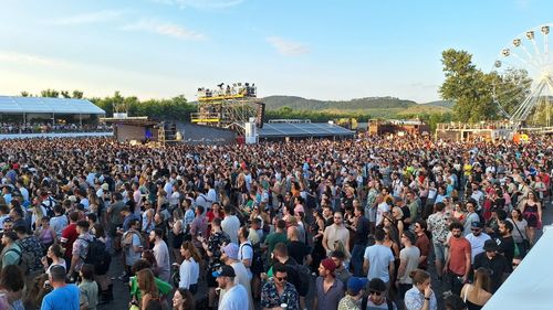 Raed Arafat: Atenţie foarte mare la festivaluri. Nu lăsaţi oamenii să intre, sub cod roşu, în spaţii închise, în stadioane