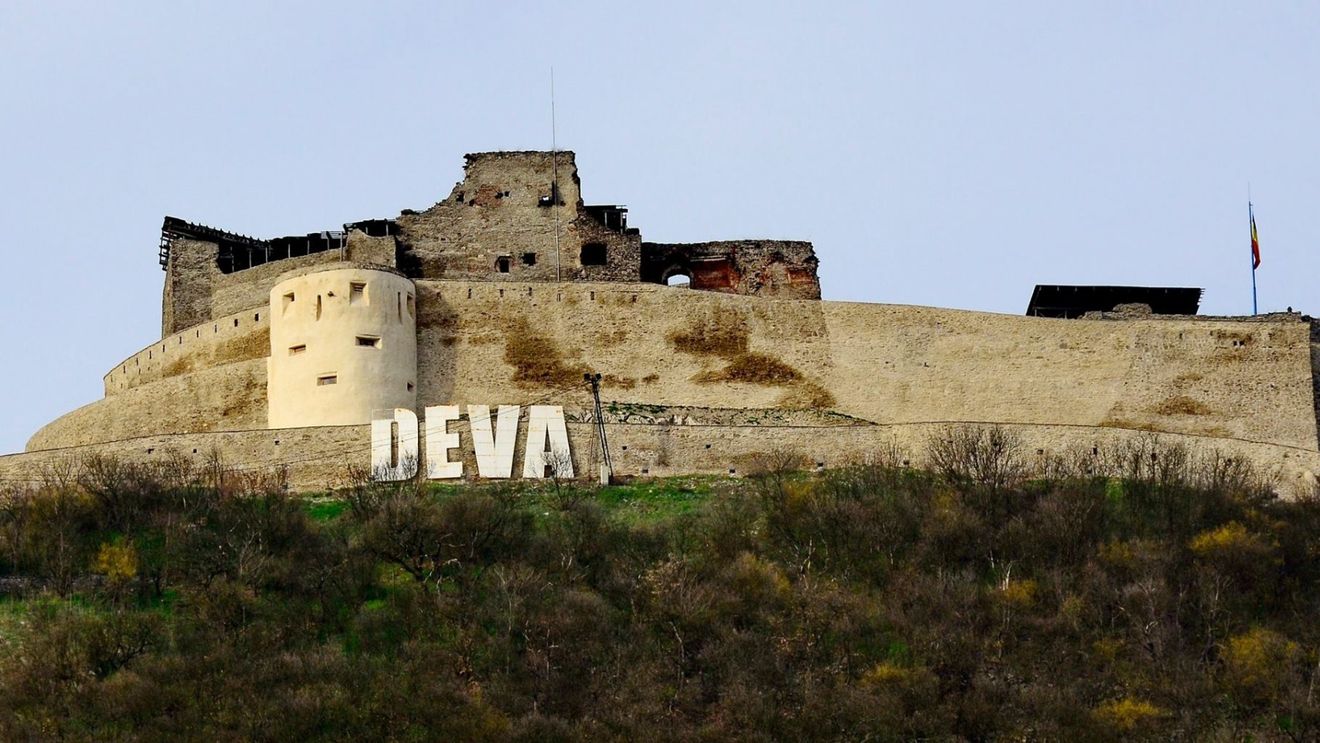 Cetatea Deva va fi deschisă complet pentru turişti în vara acestui an
