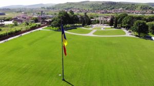 O campanie locală a strâns donații de peste o jumătate de milion de lei pentru spitalul COVID-19 din Blaj. Primarul face publică lista donatorilor în fiecare zi. BOSCH a oferit cea mai mare sumă