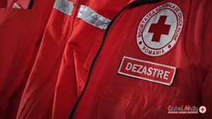 Ajutor de la Crucea Roșie, pentru oamenii străzii din Brașov, în prima noapte geroasă a anului / ”O să le dăm și o băutură caldă, ceai, să se mai încălzească”