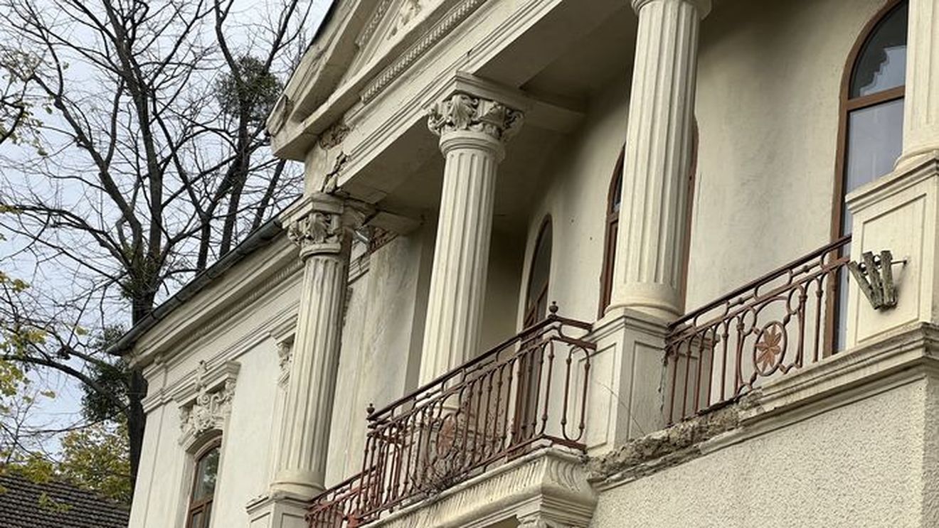 Primăria Iași a cumpărat un monument istoric cu 813.000 de euro de la soțul actualei vicepreședinte a Curții de Apel și nu a făcut nimic cu el timp de șase ani (Reporter de Iași)