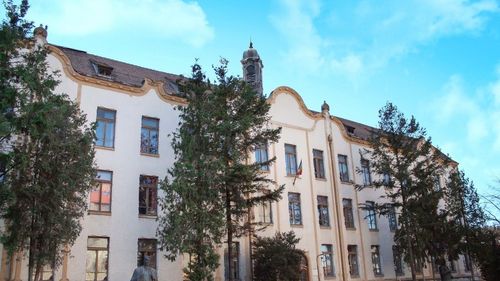 Parchetul Zalău a deschis o anchetă privind revendicarea clădirii fostului Colegiul Wesselényi din Zalău, fiind vizați doi episcopi reformați