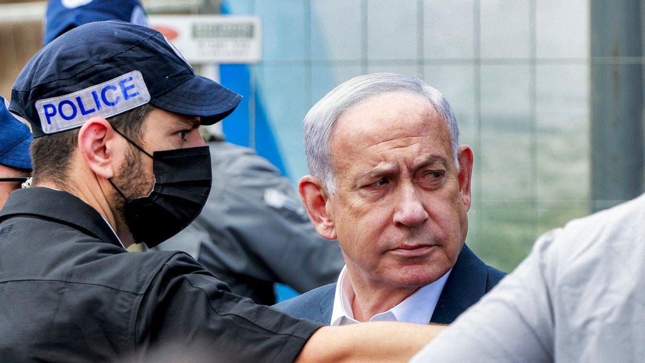 Netanyahu îi cere în mod oficial preşedintelui Israelului să-l graţieze în procesul de corupţie: Procesul, care durează de mai mulţi ani, ”sfâşie” Israelul