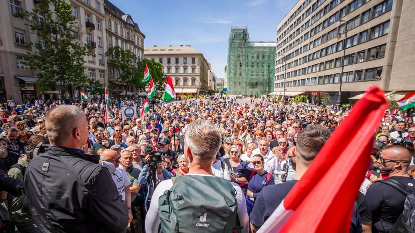 Din Ungaria în România, opozantul Peter Magyar începe un „pelerinaj” împotriva apropierii premierului ungar de George Simion: Viktor Orban „i-a scuipat în față pe frații și surorile noastre din străinătate”