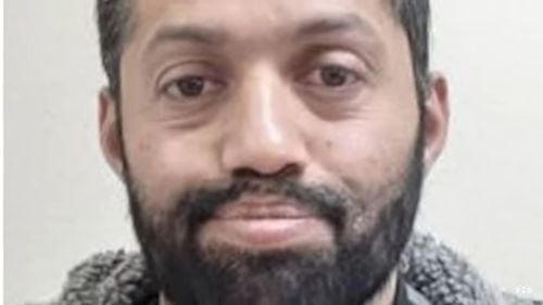 Cetățeanul britanic care a luat ostatici patru persoane la o sinagogă din Texas a fost investigat în trecut de serviciul secret intern MI5