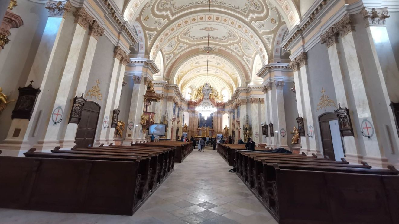 O "catedrală" gotică va fi construită în Franţa folosind tehnici medievale