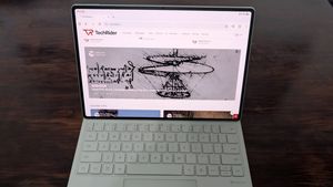 REVIEW Tableta Huawei MatePad Pro 12.2-inch (2025): Companion de călătorie