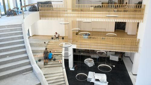 Proiect de digitalizare inedit: Oamenii vor putea împrumuta cărți non-stop de la Biblioteca Județeană Gheorghe Șincai din Oradea