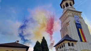 Programul Zilei Naționale la Alba Iulia: defilare militară, spectacole, concerte, focuri de artificii. Informații utile pentru vizitarea orașului, de 1 Decembrie