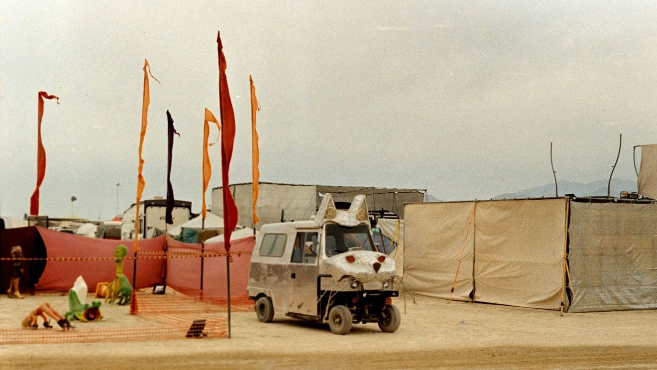 Trupele indiene au împușcat mortal un pakistanez care trecea frontiera, la doar două săptămâni după semnarea armistițiului