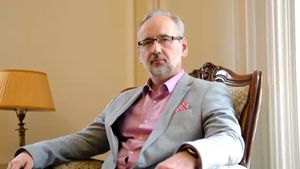 Fost ministru al sănătății al Poloniei a fost inculpat pentru publicarea informațiilor medicale private ale unui medic care critica guvernul