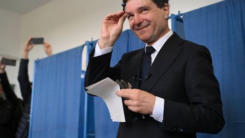 Presa internațională remarcă alegerea unui “strălucit matematician” în funcția de președinte al României