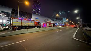 Incendiu la Promenada Mall în Capitală / Oamenii din incinta complexului comercial au fost evacuați
