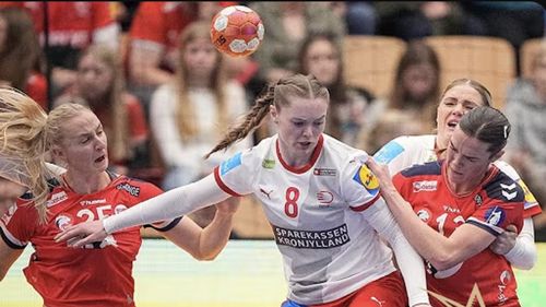 Meciuri interesante în sferturile CM de handbal feminin - Programul complet