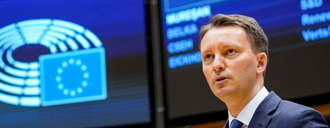 EXCLUSIV: PNL, USR și UDMR îl propun premier pe Siegfried Mureșan, vicepreședintele PPE și raportorul Parlamentului european pe bugetul UE / Nicușor Dan are de ales între Sorin Grindeanu și Siegfried Mureșan