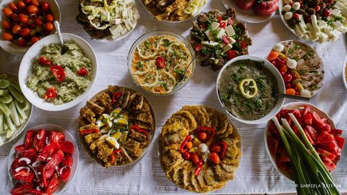 FOTO&VIDEO În goana prin cotidian, unii pun frână: ”Insistăm pe principiul slow-food, ca mâncarea să nu călătorească față de locul producției”