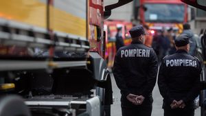 Procedura de obținere a avizelor ISU va fi simplificată, anunță premierul Ilie Bolojan / Proiectul de ordonanță cu noile reguli va fi pus în transparență decizională până la finalul săptămânii