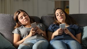 Dependența de ecran: un fenomen în creștere și ce măsuri pot reduce utilizarea excesivă a telefonului