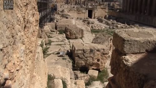 Ruinele romane antice din Baalbek supravieţuiesc atacurilor aeriene israeliene