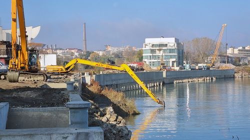 FOTO Cum arată faleza din Tulcea, cu șapte luni înainte de termenul de finalizare/ Cât a costat reabilitarea uneia dintre cele mai cunoscute promenade din țară, în degradare de peste 20 de ani