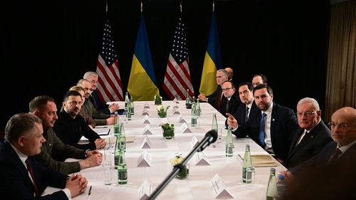 Vicepreşedintele american Vance se întâlneşte cu preşedintele ucrainean Zelenski la Roma