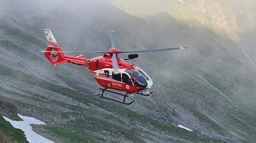 Patru practicanţi ai ciclismului montan care s-au accidentat pe traseele de coborâre din Masivul Postăvaru / Unul dintre răniţi, în stare gravă, a fost preluat de un elicopter