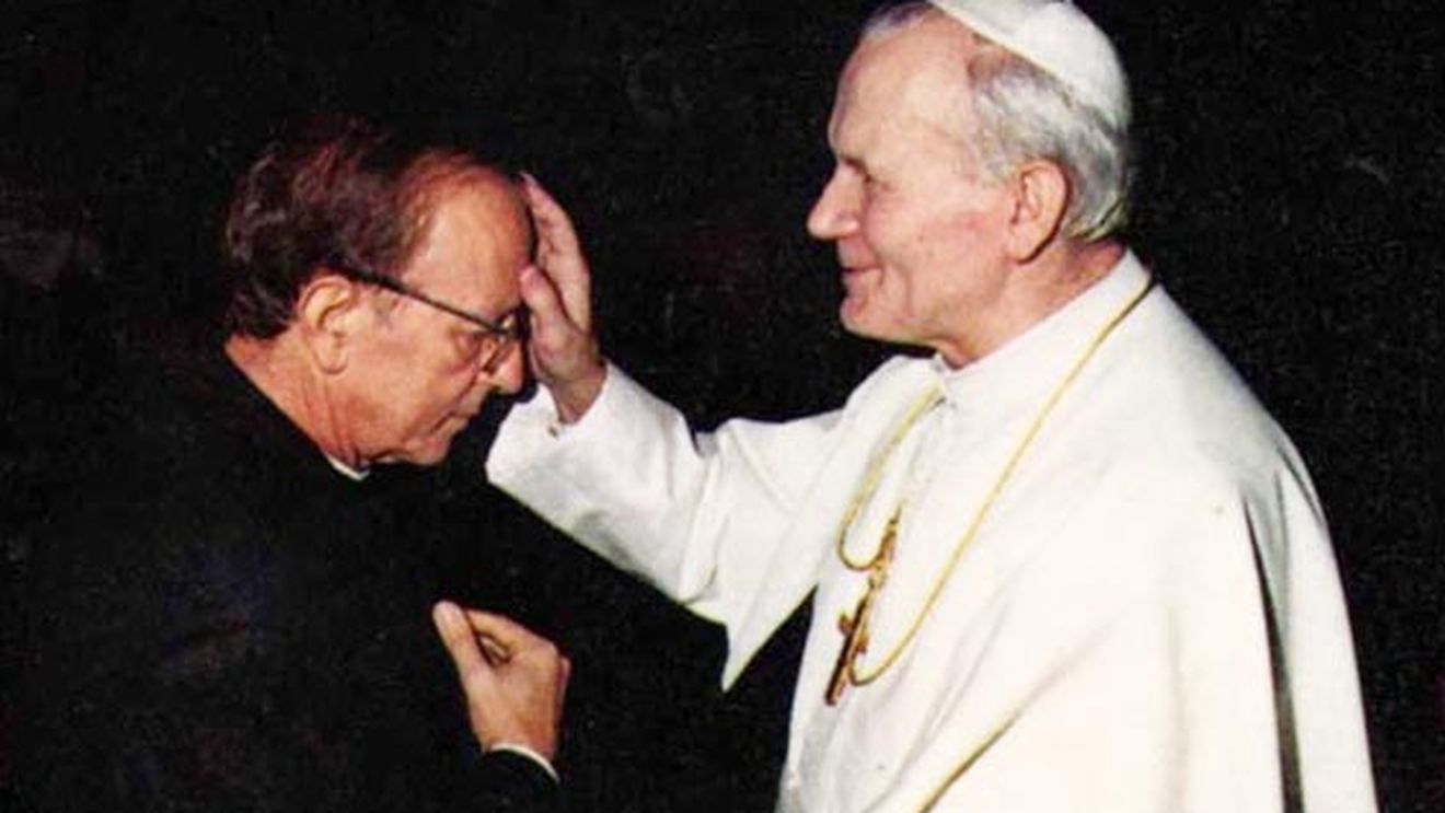 Cel puţin 175 de minori, abuzaţi de membri ai Legiunii lui Cristos, o congregație a Bisericii Catolice. Dezvăluirea, provocată de o decizie a Papei Francisc