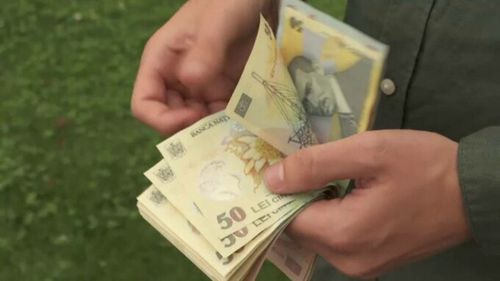 Angajații care câștigă mai bine decât IT-iștii. Domeniul în care salariul mediu este de peste 11.000 de lei