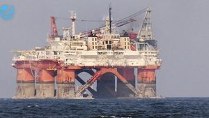 Compania miliardarului Carlos Slim achiziţionează activele Lukoil din Mexic