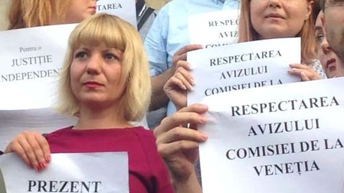 Instanța Supremă sesizează Curtea de Justiție a UE la cererea judecatoarei Camelia Bogdan: Avea dreptul CCR să decidă în legatură cu completurile de 5 judecători de la ÎCCJ?