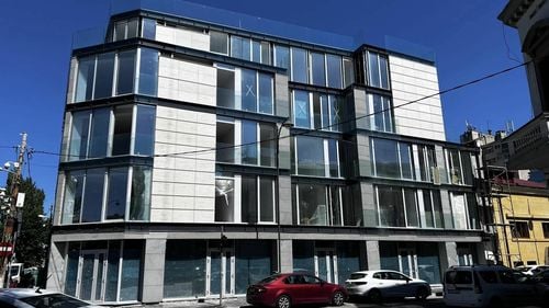 Primarul Nicușor Dan, amendă de 10.000 de lei pentru constructorul imobilului din strada Icoanei: Se execută lucrări fără autorizație. Aici s-a construit o clădire pe patru parcele, ceea ce e flagrant ilegal